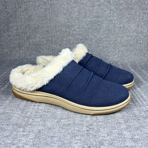 Clarks Cloudsteppers Faux Fur Clogs Breeze Willow Blue Cream Women’s Size 10
